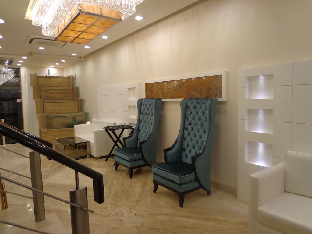 Hotel Taj Princess - Boutique Hotel Delhi  Ngoại thất bức ảnh
