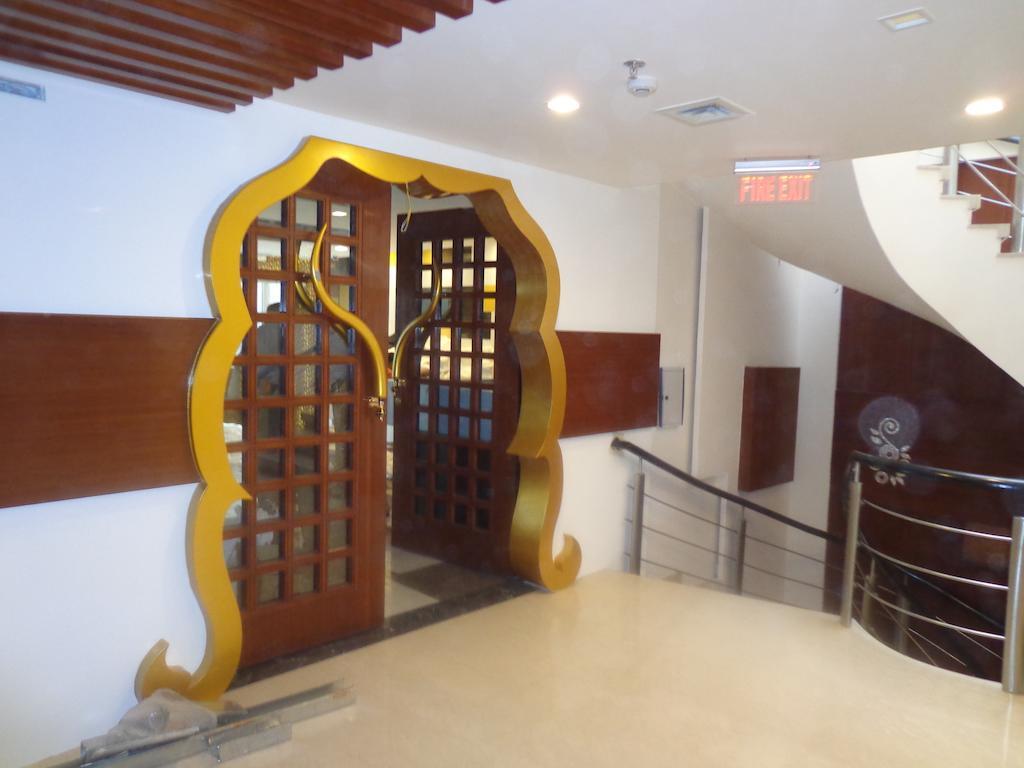 Hotel Taj Princess - Boutique Hotel Delhi  Ngoại thất bức ảnh