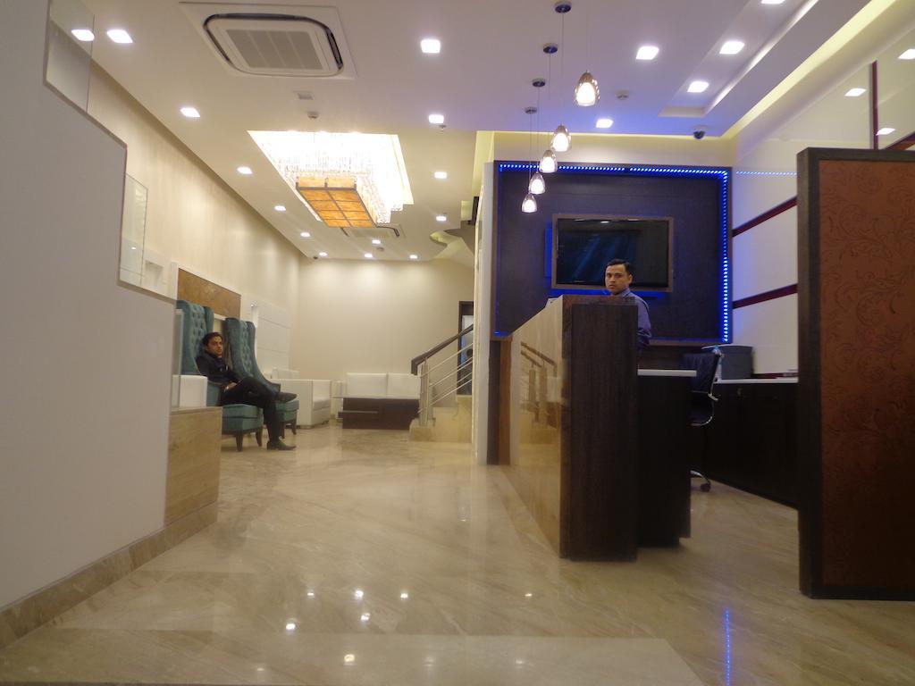 Hotel Taj Princess - Boutique Hotel Delhi  Ngoại thất bức ảnh