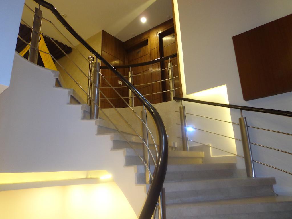 Hotel Taj Princess - Boutique Hotel Delhi  Ngoại thất bức ảnh