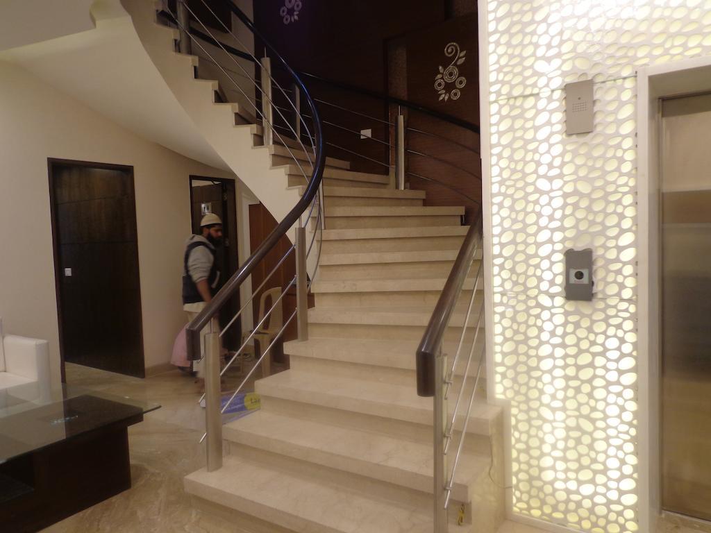 Hotel Taj Princess - Boutique Hotel Delhi  Ngoại thất bức ảnh