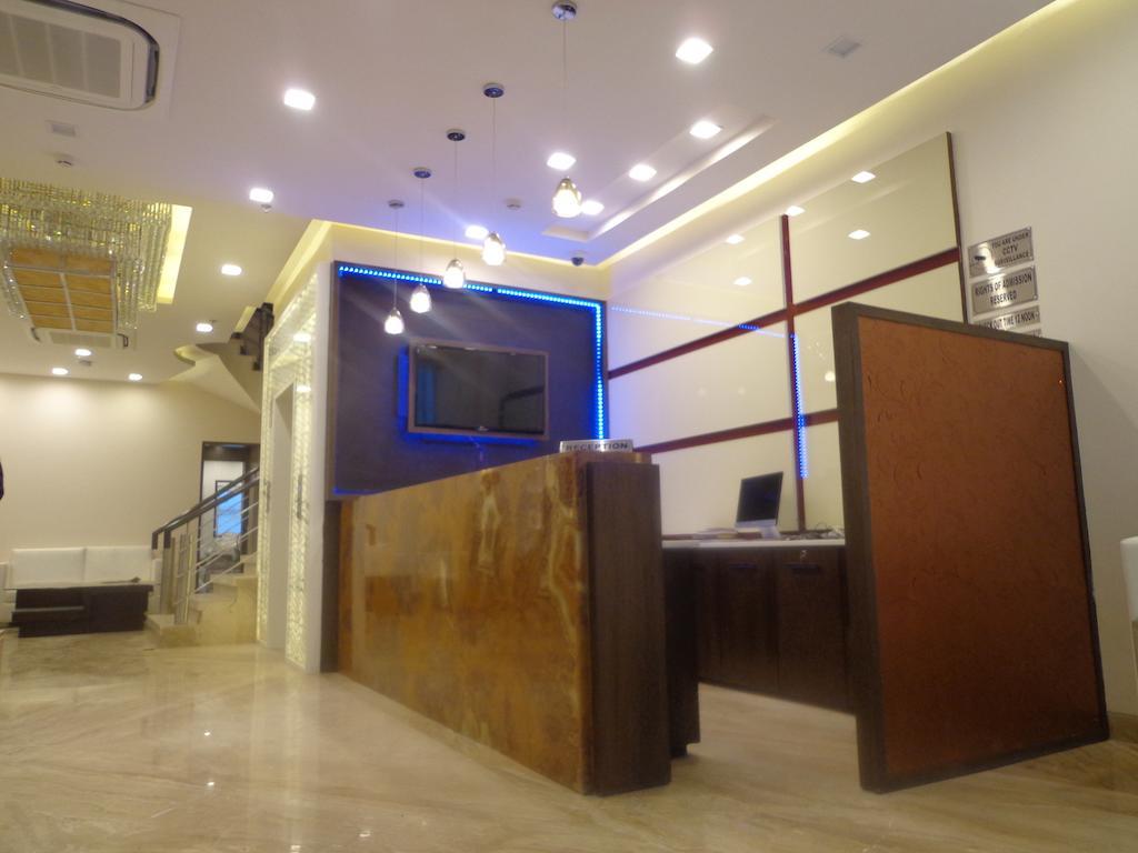 Hotel Taj Princess - Boutique Hotel Delhi  Ngoại thất bức ảnh