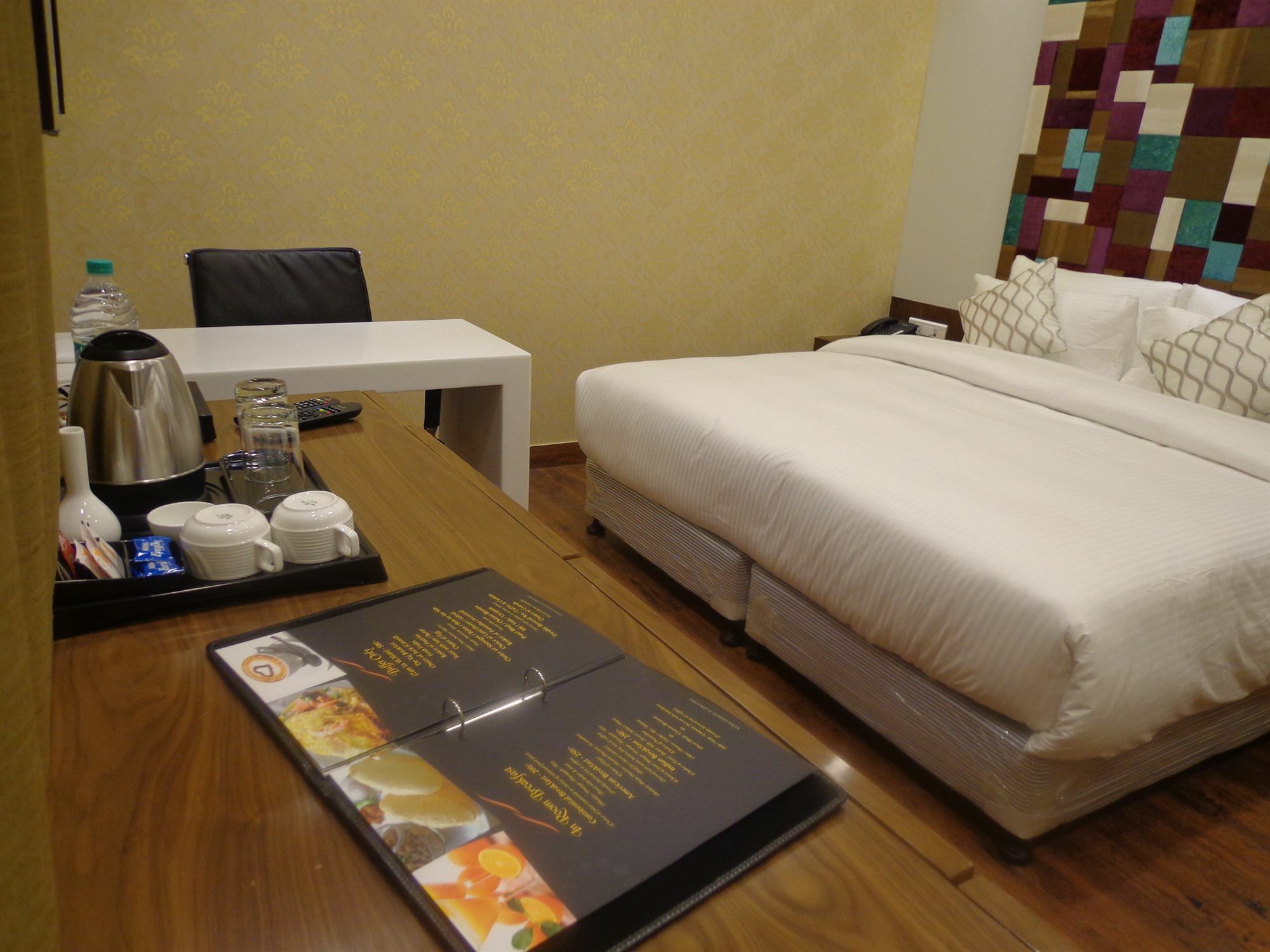 Hotel Taj Princess - Boutique Hotel Delhi  Ngoại thất bức ảnh